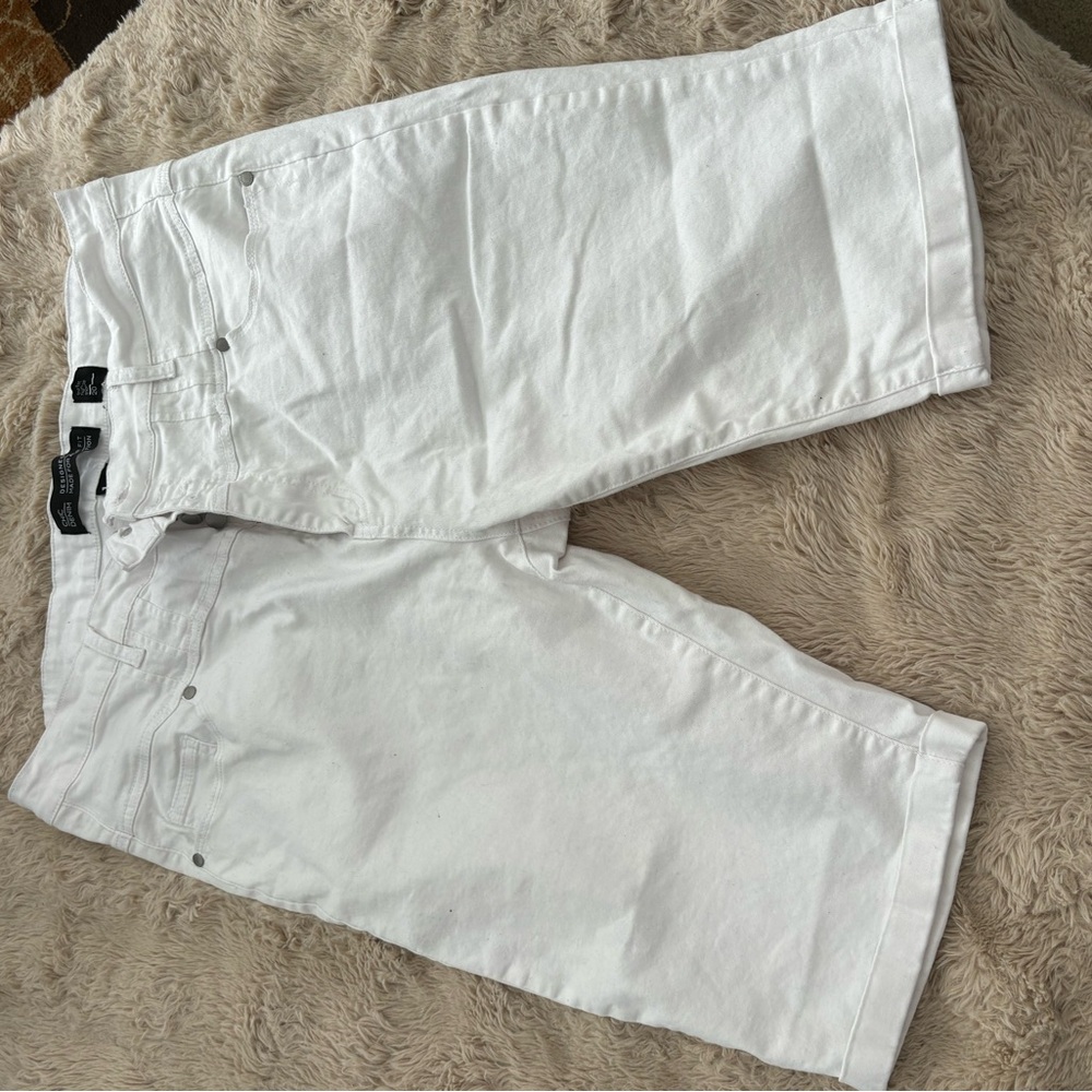 Chic Denim High Rise Shorts Size 20